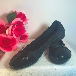 Brand new Fila Sport Flats with Sparkle Toe